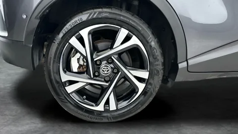 Thumbnail image for the Toyota C-HR 1.8 VVT-h GPF Design    CVT