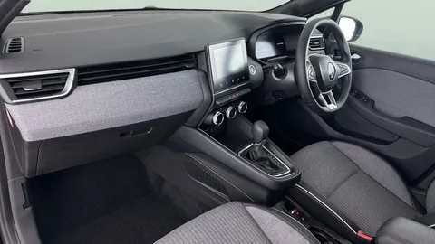 Thumbnail image for the Renault Clio 1.6 E-TECH techno