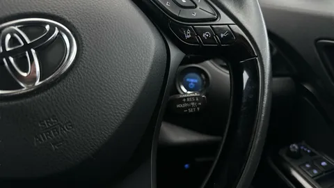 Thumbnail image for the Toyota C-HR 1.8 VVT-h GPF Design    CVT