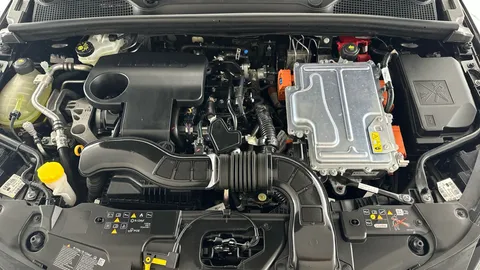 Thumbnail image for the Renault Clio 1.6 E-TECH techno