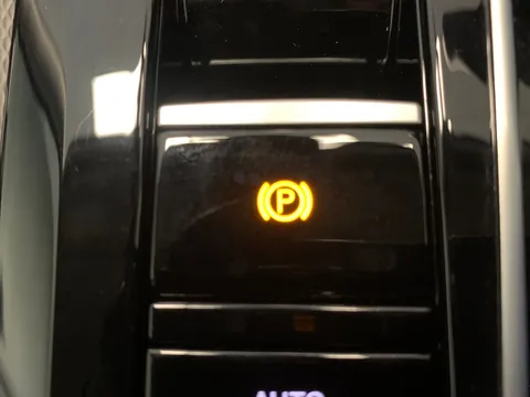 Thumbnail image for the Volkswagen Golf 1.4 TSI 13kWh Style   Plug-in  DSG