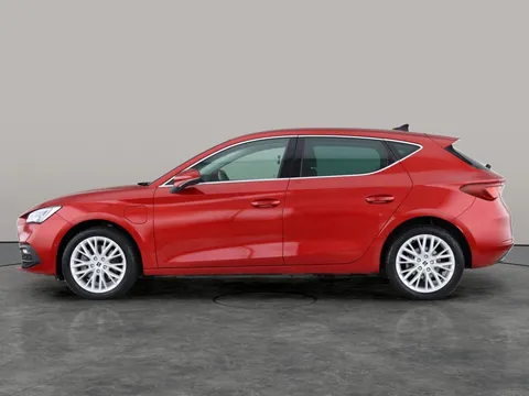 Thumbnail image for the SEAT Leon 1.4 eHybrid 12.8kWh XCELLENCE   Plug-in  DSG