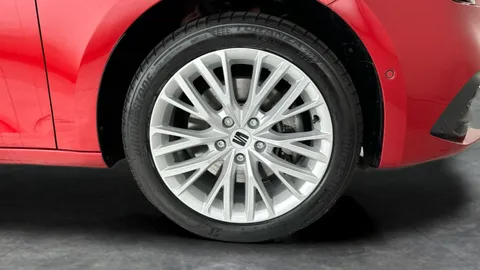 Thumbnail image for the SEAT Leon 1.4 eHybrid 12.8kWh XCELLENCE   Plug-in  DSG