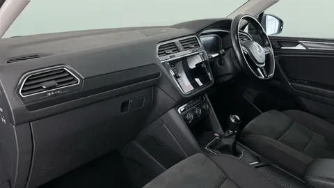 Thumbnail image for the Volkswagen Tiguan Allspace 2.0 TDI SEL