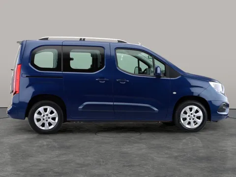 Thumbnail image for the Vauxhall Combo Life 1.2 Turbo Energy