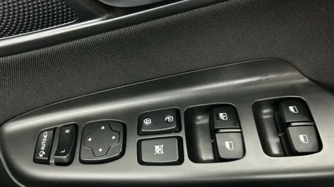 Thumbnail image for the Hyundai Kona 1.6 h-GDi Premium    DCT