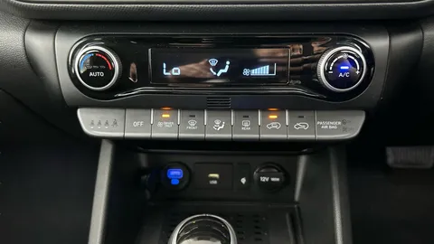 Thumbnail image for the Hyundai Kona 1.6 h-GDi Premium    DCT