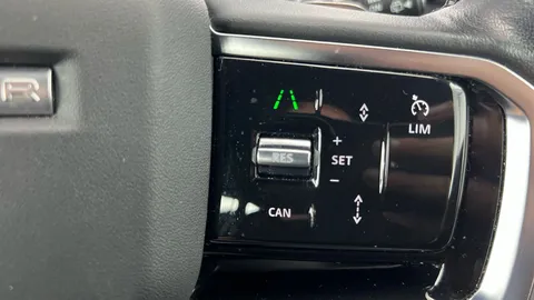 Thumbnail image for the Land Rover Range Rover Evoque 1.5 P300e 12.2kWh R-Dynamic S   Plug-in  4WD