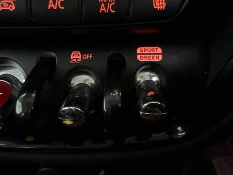 Thumbnail image for the Mini Clubman 2.0 Cooper D  6dr