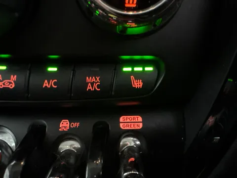 Thumbnail image for the Mini Clubman 2.0 Cooper D  6dr