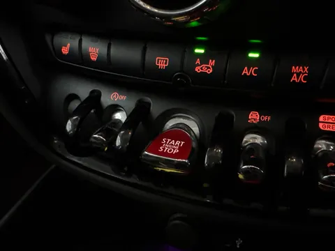 Thumbnail image for the Mini Clubman 2.0 Cooper D  6dr