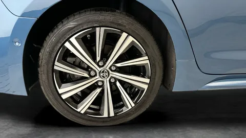 Thumbnail image for the Toyota Corolla 2.0 VVT-h GPF Design Touring Sports   CVT