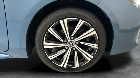 Thumbnail image for the Toyota Corolla 2.0 VVT-h GPF Design Touring Sports   CVT
