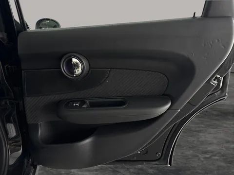 Thumbnail image for the Mini Clubman 2.0 Cooper D  6dr