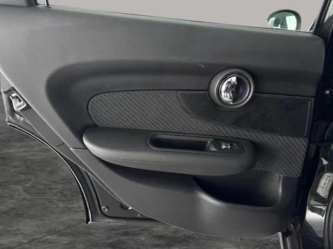 Thumbnail image for the Mini Clubman 2.0 Cooper D  6dr
