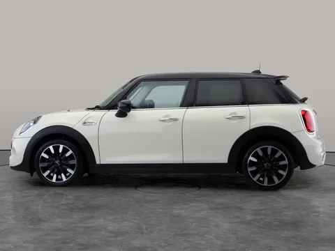 Thumbnail image for the Mini Hatch 2.0 Cooper S Exclusive