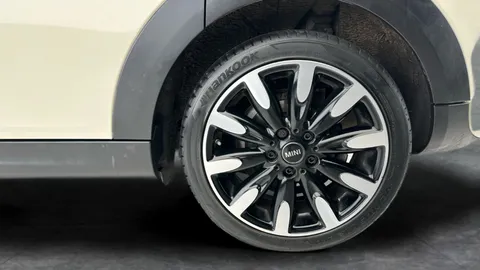 Thumbnail image for the Mini Hatch 2.0 Cooper S Exclusive