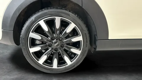 Thumbnail image for the Mini Hatch 2.0 Cooper S Exclusive