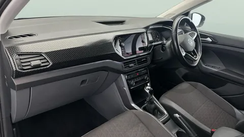 Thumbnail image for the Volkswagen T-Cross 1.0 TSI SEL