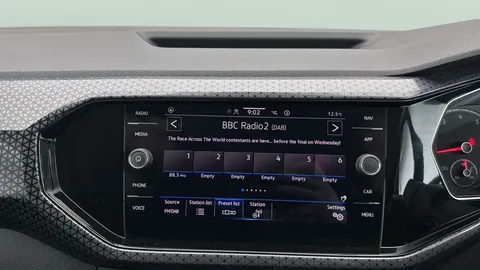 Thumbnail image for the Volkswagen T-Cross 1.0 TSI SEL