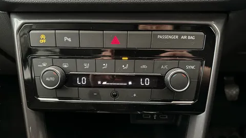 Thumbnail image for the Volkswagen T-Cross 1.0 TSI SEL
