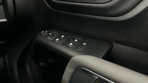 Thumbnail image for the Citroën C5 Aircross 1.5 BlueHDi Flair Plus