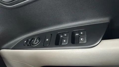 Thumbnail image for the Kia Stonic 1.0 T-GDi MHEV Connect    DCT