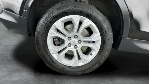 Thumbnail image for the Land Rover Discovery Sport 2.0 D200 MHEV S   4WD