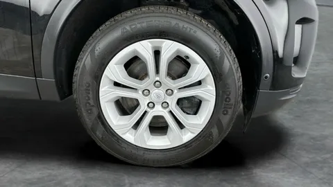Thumbnail image for the Land Rover Discovery Sport 2.0 D200 MHEV S   4WD