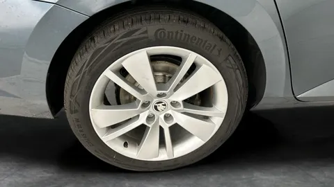 Thumbnail image for the Škoda Superb 2.0 TDI SE L   DSG
