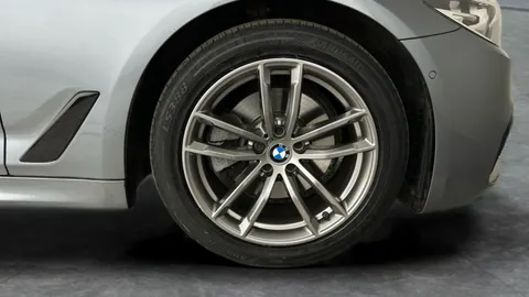 Thumbnail image for the BMW 5 Series 2.0 520d MHT M Sport