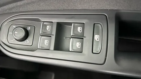 Thumbnail image for the Volkswagen Golf 2.0 TDI Style   DSG