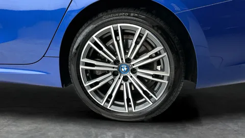 Thumbnail image for the BMW 3 Series 2.0 330e 12kWh M Sport Touring  Plug-in