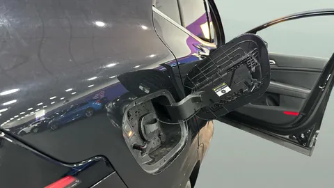 Thumbnail image for the Kia Sportage 1.6 T-GDi 13.8kWh 4   Plug-in  AWD