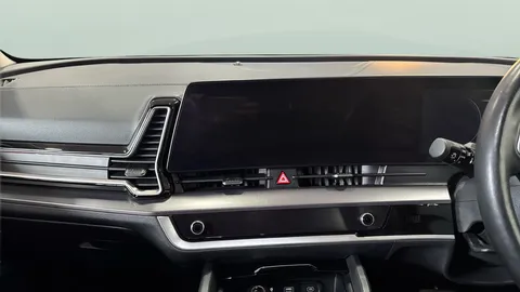 Thumbnail image for the Kia Sportage 1.6 T-GDi 13.8kWh 4   Plug-in  AWD