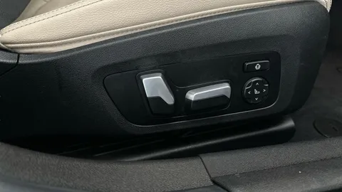 Thumbnail image for the BMW 3 Series 2.0 330e 12kWh M Sport Touring  Plug-in