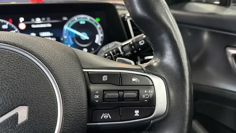Thumbnail image for the Kia Sportage 1.6 T-GDi 13.8kWh 4   Plug-in  AWD
