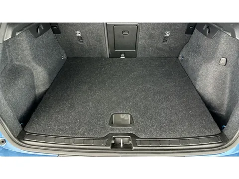 Thumbnail image for the Volvo XC40 2.0 B3 MHEV Core    DCT