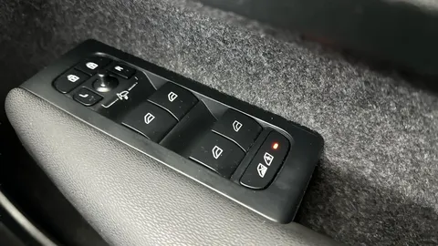 Thumbnail image for the Volvo XC40 2.0 B3 MHEV Core    DCT