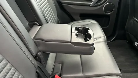 Thumbnail image for the Land Rover Discovery Sport 2.0 D200 MHEV HSE   4WD