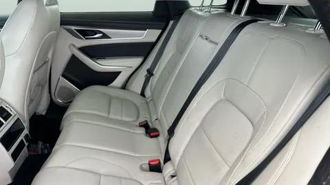 Thumbnail image for the Jaguar F-Pace 2.0 D200 MHEV R-Dynamic SE   AWD