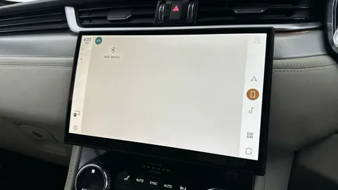 Thumbnail image for the Jaguar F-Pace 2.0 D200 MHEV R-Dynamic SE   AWD