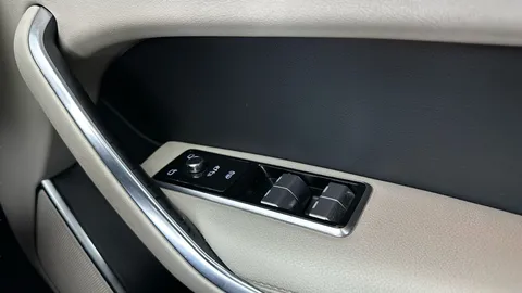 Thumbnail image for the Jaguar F-Pace 2.0 D200 MHEV R-Dynamic SE   AWD