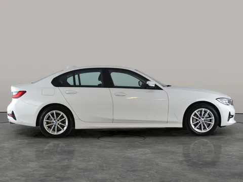 Thumbnail image for the BMW 3 Series 2.0 330e 12kWh SE Pro   Plug-in