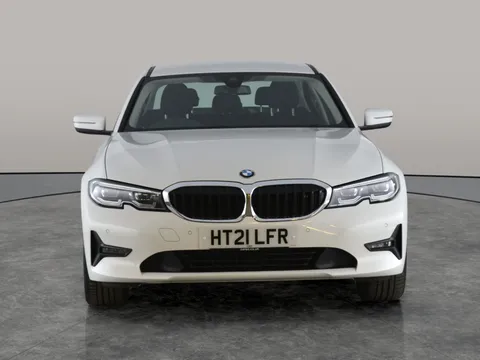 Thumbnail image for the BMW 3 Series 2.0 330e 12kWh SE Pro   Plug-in