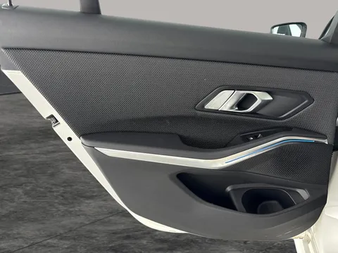 Thumbnail image for the BMW 3 Series 2.0 330e 12kWh SE Pro   Plug-in