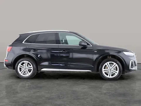 Thumbnail image for the Audi Q5 2.0 TDI 40 S line   S Tronic quattro