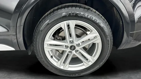 Thumbnail image for the Audi Q5 2.0 TDI 40 S line   S Tronic quattro