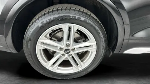 Thumbnail image for the Audi Q5 2.0 TDI 40 S line   S Tronic quattro