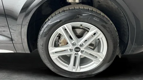 Thumbnail image for the Audi Q5 2.0 TDI 40 S line   S Tronic quattro